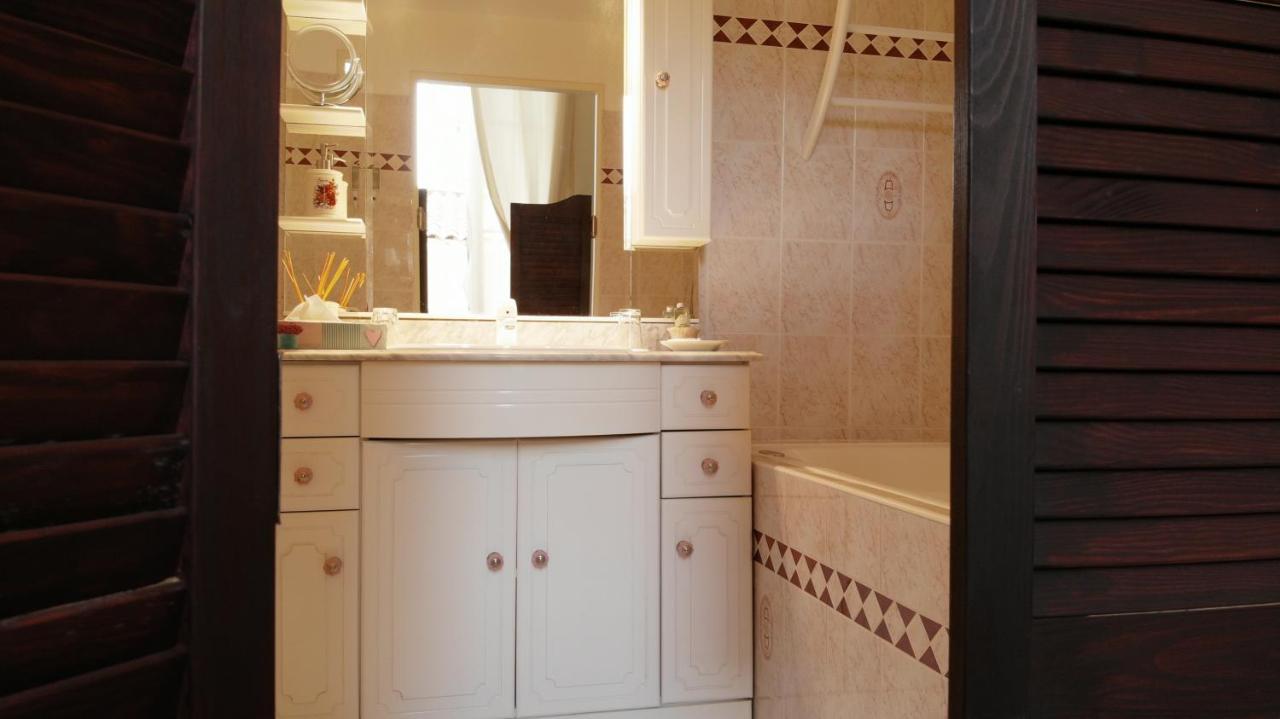 La Louisiane 31 Bed & Breakfast วิลฟรองช์-เดอ-โลราเกส์ ภายนอก รูปภาพ